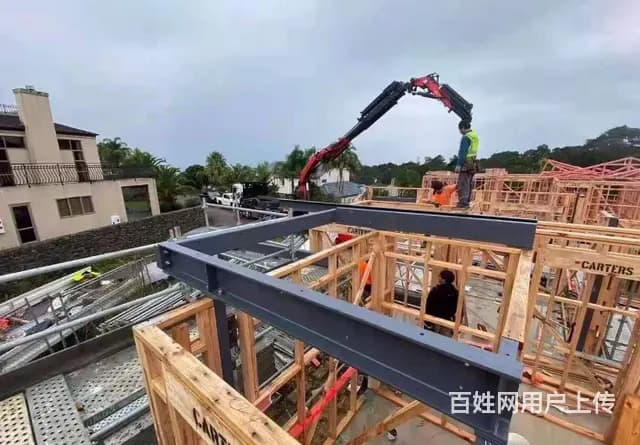 香港招建筑工人保底月薪2.8万包吃住 - 图片 1